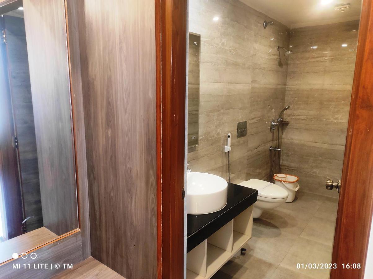 Hotel K79 Джамшедпур Экстерьер фото